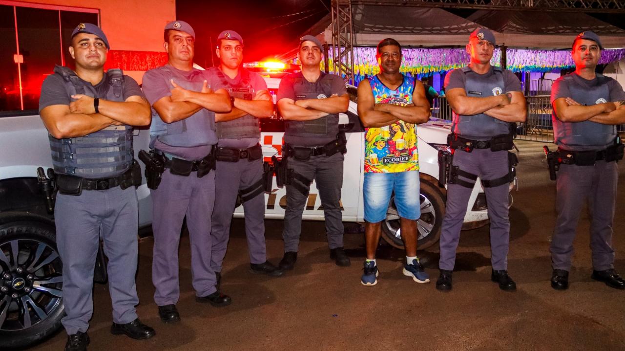 Foto 7 de 156 — Unidos do Centenário e Homem de Lata fazem festa em Trabiju; veja fotos