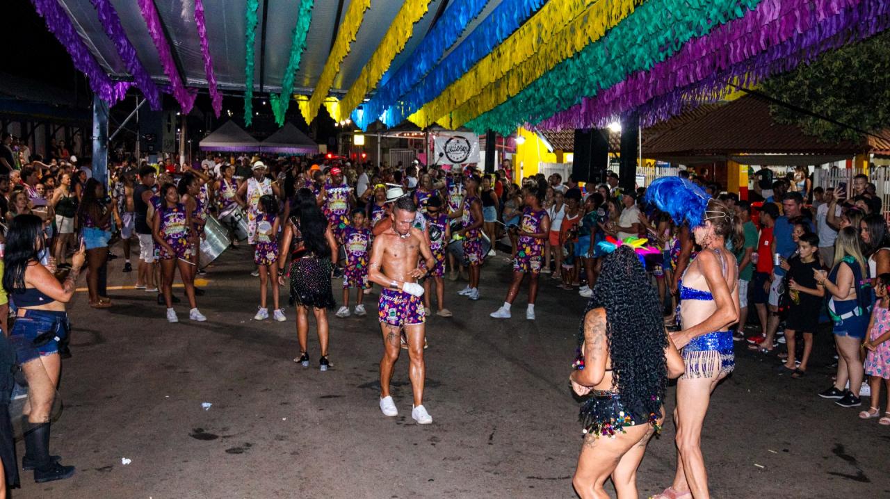 Foto 29 de 156 — Unidos do Centenário e Homem de Lata fazem festa em Trabiju; veja fotos
