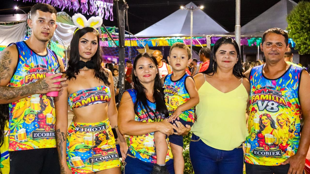 Foto 65 de 156 — Unidos do Centenário e Homem de Lata fazem festa em Trabiju; veja fotos