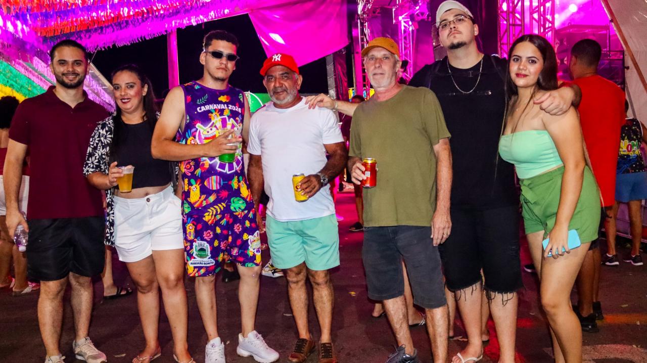Foto 78 de 156 — Unidos do Centenário e Homem de Lata fazem festa em Trabiju; veja fotos