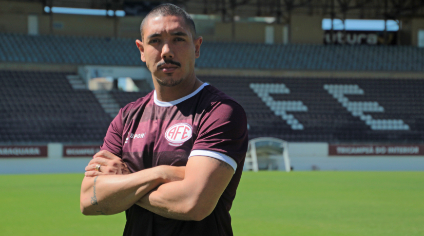 Foto 1 de 1 — Ferroviária anuncia a contratação de novo goleiro