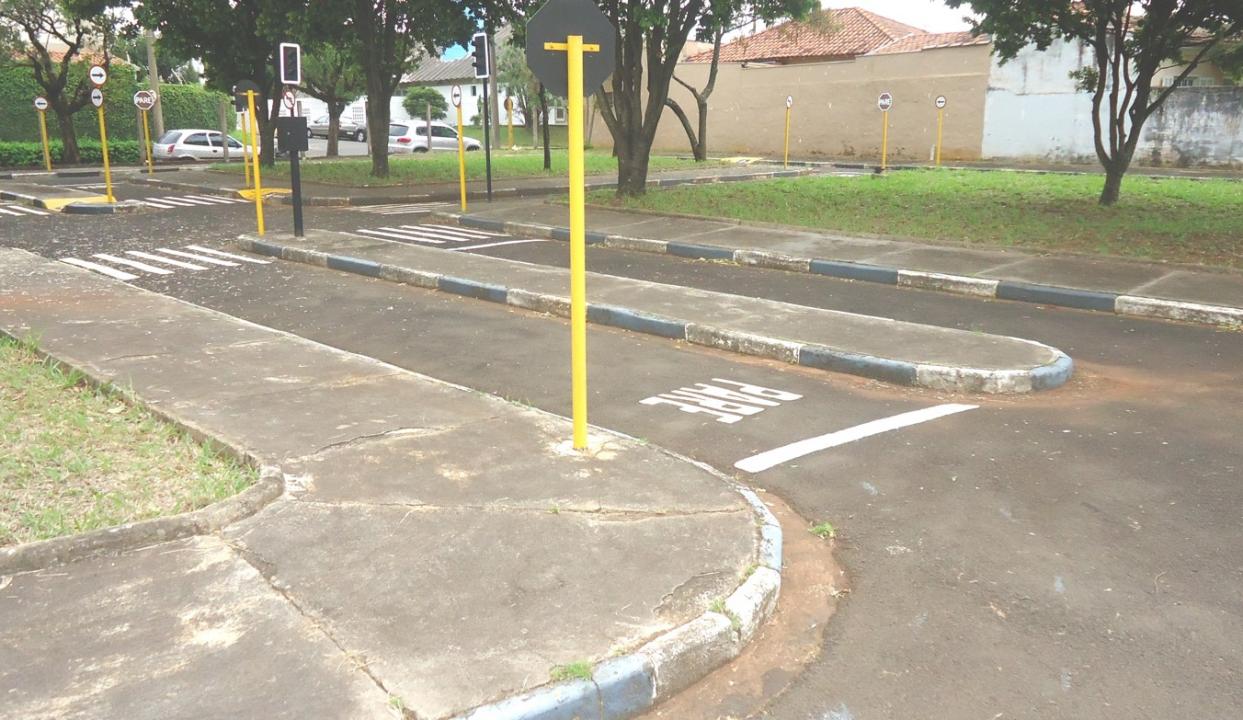 Foto 2 de 6 — Polícia Militar de Araraquara reativa base de educação de trânsito para crianças