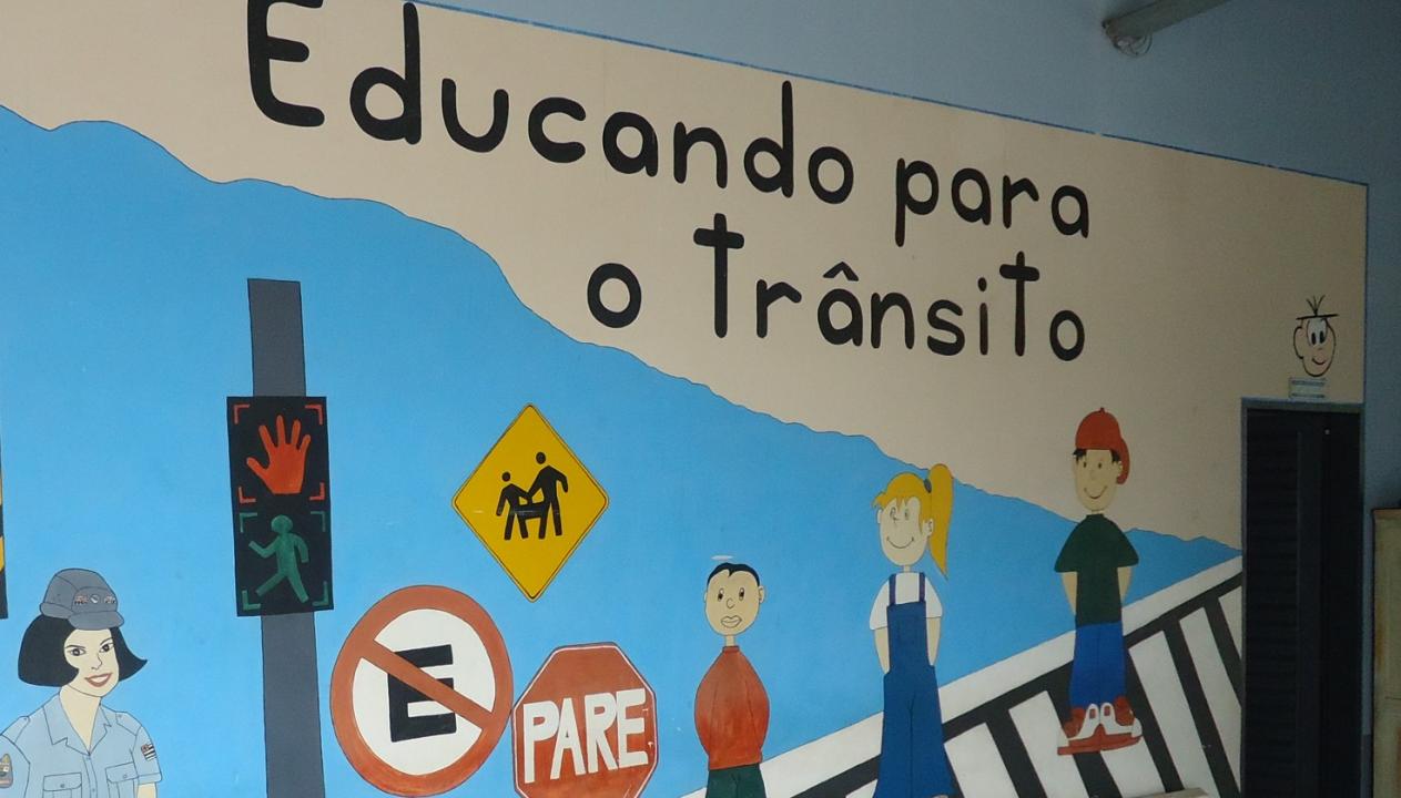 Foto 5 de 6 — Polícia Militar de Araraquara reativa base de educação de trânsito para crianças