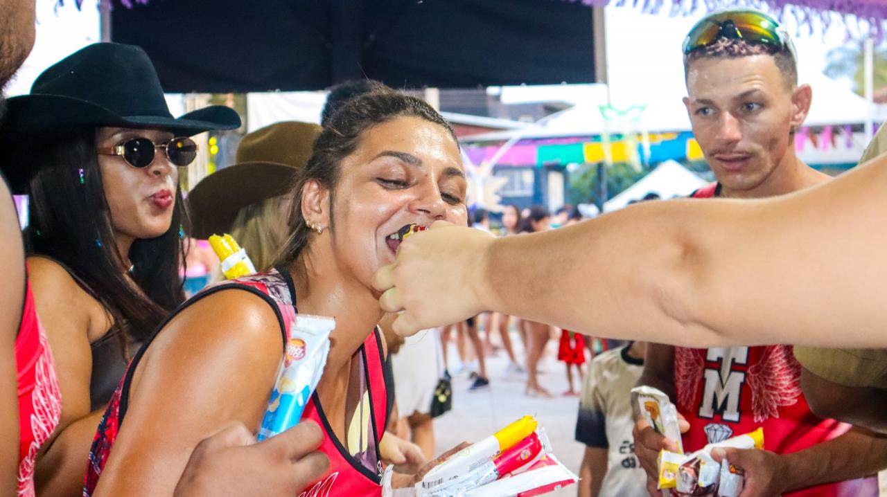 Foto 12 de 53 — Trabiju Folia 2026 encerra com Matinê, Jogo Festivo e Freeband; veja fotos