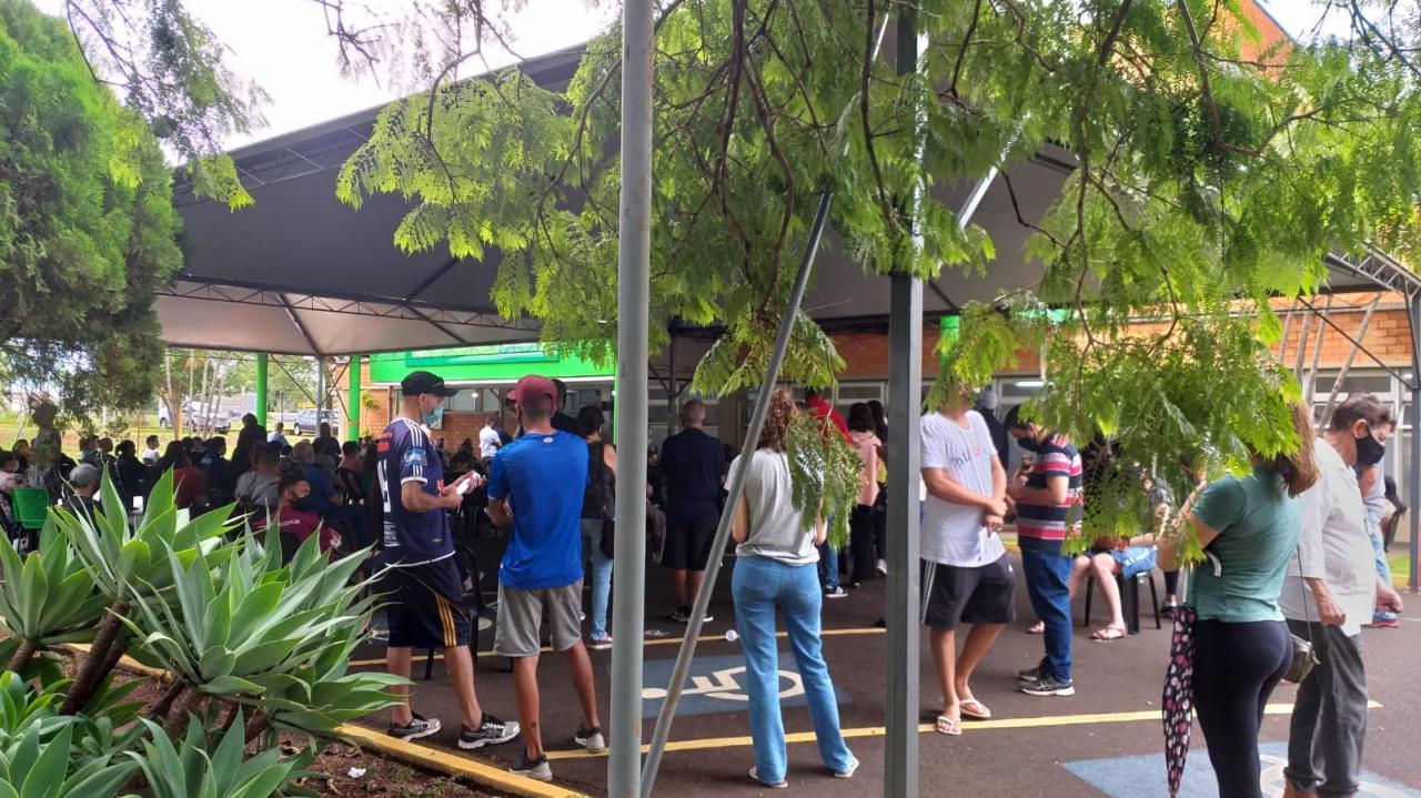 Foto 7 de 7 — Primeiro dia do “Gripário” da Unimed é marcado por fila e reclamações